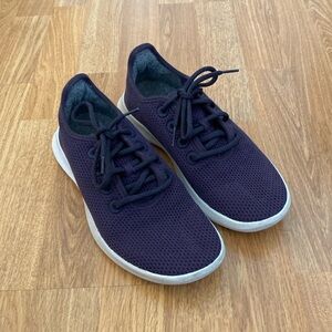 Allbirds Tree Runners size 8 - classic style, lightly worn, purple
